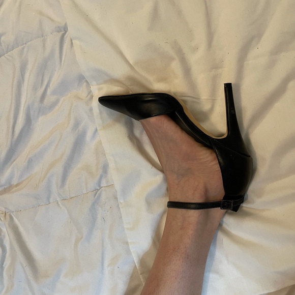 Forever 21 Black Faux Leather Ankle Strap heels - Picture 6 of 11